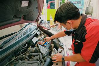 Perawatan Mobil Listrik