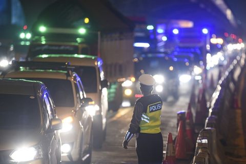 Mudik Malam Hari: Keuntungan dan Kerugiannya yang Harus Kamu Tahu Sebelum Berangkat!