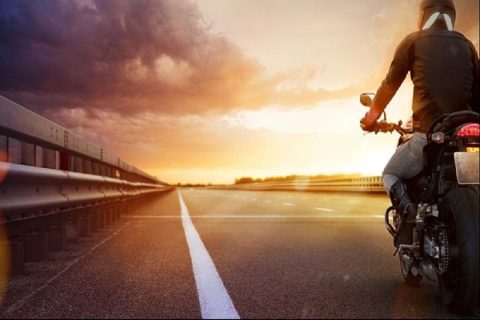 9 Tips Aman Berkendara Sepeda Motor di Jalan Raya untuk Hindari Kecelakaan