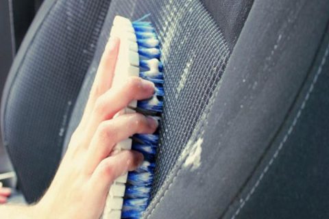 Hati-Hati, Ini Jenis Cairan yang Harus Dihindari dari Jok Mobil Berbahan Fabric