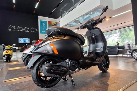 Banyak Fitur Canggih, Ini Perbedaan Vespa Sprint Tech dengan Sprint Biasa
