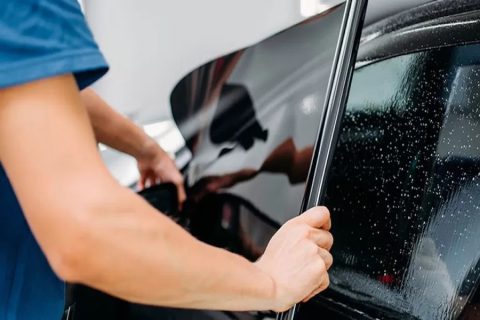 Tips Merawat Kaca Film Mobil agar Tetap Awet dan Fungsional