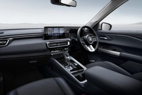 Jangan Asal Tancap Gas! Ini Batas Kecepatan Aman untuk Mobil Baru Biar Awet