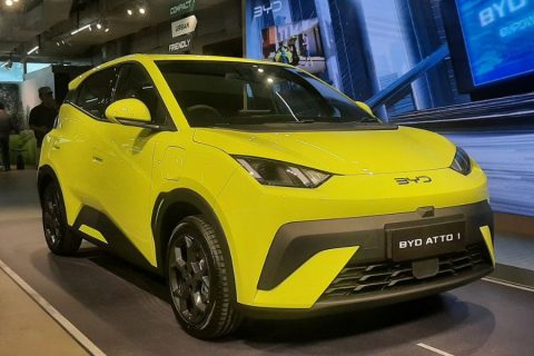 Distribusi BYD Atto 1 Dimulai Oktober 2025, Harga Tetap Mulai Rp 195 Juta! Cek Varian dan Jarak Tempuhnya