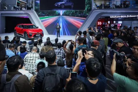 VinFast Resmi Gabung Gaikindo, Siap Guncang Pasar Mobil Listrik Indonesia!