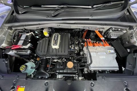 Mobil Hybrid Cepat Panas? Waspadai Saringan Baterai Kotor, Bisa Bikin Overheat!