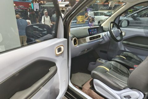 Mau Modif Audio Mobil Listrik? Wajib Tahu Risiko Fatal Ini Sebelum Pasang!