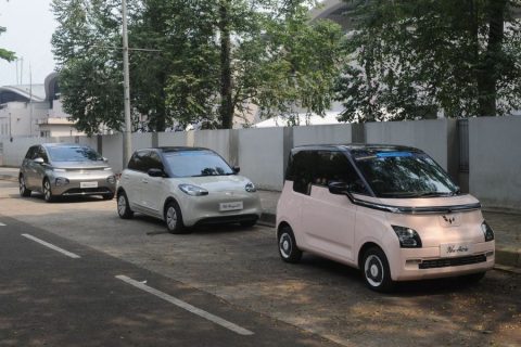 Harga Mobil Listrik Bekas Anjlok, Konsumen Untung atau Justru Rugi?