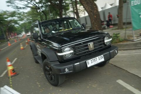 Perbandingan GWM Tank 300 vs Toyota Fortuner: SUV Diesel Tangguh, Mana yang Lebih Unggul?