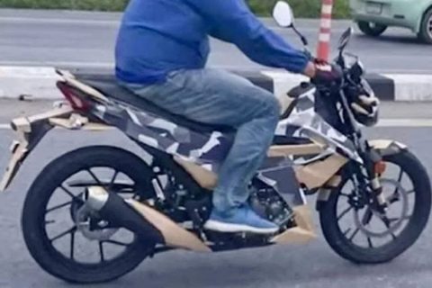 Tertangkap Kamera! Spyshot Suzuki Satria F150 2026 Muncul di Jalanan, Sudah Pakai Keyless?