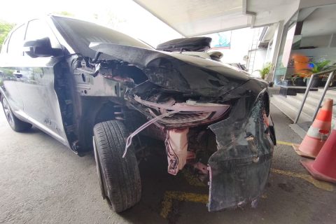 Fakta Mengejutkan Asap Putih di Lokasi Kecelakaan Mobil Listrik MG Tabrak Hotel di Klaten!