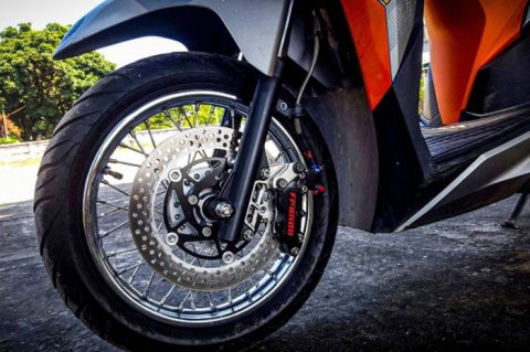 Rahasia Pelek Motor Selalu Kinclong, Bikin Motor Kamu Terlihat Mewah!