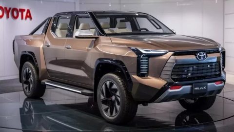 Toyota Hilux Terbaru Resmi Meluncur, Kini Hadir dengan Varian Mesin Listrik!