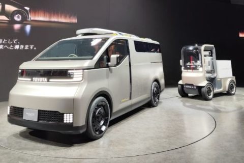 Toyota Hiace Masa Depan: Lebih Canggih, Lebih Nyaman, dan Bikin Penasaran!