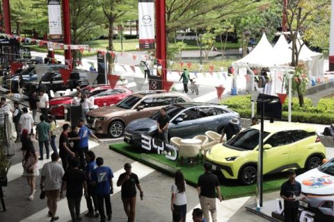 Tahun 2025 menandai dominasi mobil Cina di Indonesia. Simak lima merek yang paling diminati dan alasan popularitasnya di tengah persaingan otomotif yang ketat.