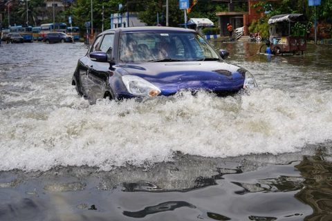 Perlu Tahu! Ini Bagian Penting yang Wajib Dicek Setelah Mobil Terendam Banjir
