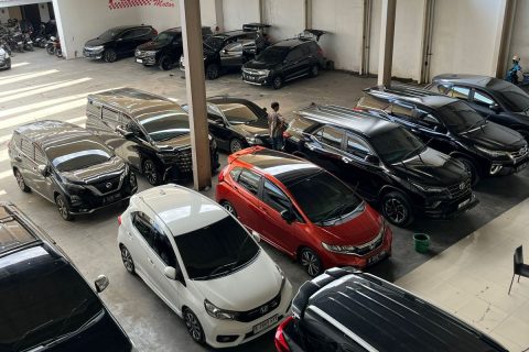 Harga mobil hybrid bekas memang menggoda, tapi ada risiko tersembunyi. Kenali masalah umum dan cara aman agar tidak salah pilih sebelum membeli.