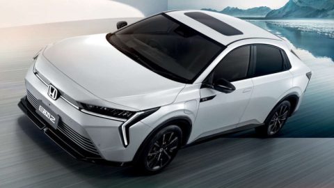 Honda e:N2 resmi meluncur di Thailand dengan harga Rp 740 jutaan. Simak desain, fitur, dan peluang mobil listrik ini di pasar Indonesia.