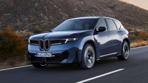 BMW dikabarkan siap meluncurkan iX3 Neue Klasse di GIIAS 2026. SUV listrik generasi baru ini membawa platform revolusioner yang menjadi masa depan mobil listrik BMW.