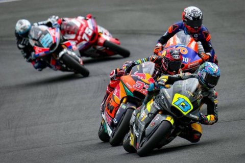 Triumph Triple Trophy 2026 kembali digelar di Moto2. Simak cara voting pembalap favorit dan peluang memenangkan motor eksklusif Triumph Street Triple Moto2 Edition.