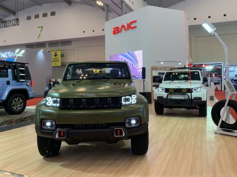 BAIC menargetkan peningkatan penjualan hingga 200 persen pada 2026. Simak strategi ekspansi, inovasi produk, dan tantangan yang dihadapi produsen otomotif asal China ini.