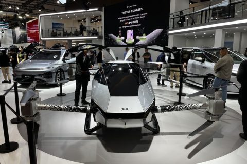 Mobil terbang dari XPeng menghadirkan inovasi transportasi masa depan yang bisa digunakan untuk rekreasi hingga evakuasi darurat. Simak teknologi, potensi, dan tantangannya.