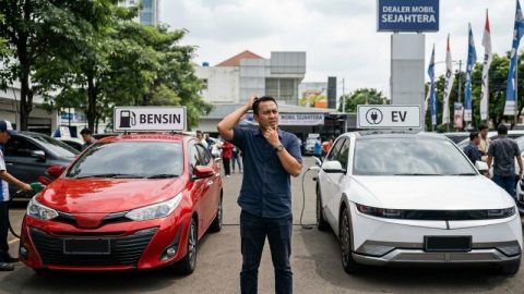 Mobil listrik vs mobil bensin, mana yang lebih hemat? Simak perbandingan biaya beli, operasional, dan perawatan secara lengkap di sini.