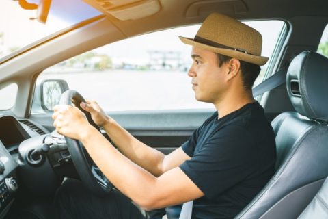 Peran co-driver saat mudik sering dianggap sepele. Padahal, penumpang di kursi depan bisa membantu pengemudi menjaga fokus dan keselamatan perjalanan.