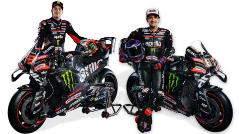 Aprilia Racing resmi menjalin kerja sama multi-tahun dengan Monster Energy mulai MotoGP 2026. Kolaborasi ini diprediksi membuka era baru bagi Aprilia dalam perebutan gelar juara dunia.