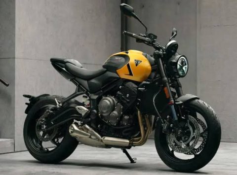 Triumph Trident 660 facelift resmi diluncurkan dengan tampilan lebih agresif dan perpaduan warna baru. Naked bike Inggris ini tetap mengandalkan mesin 3 silinder khas Triumph.