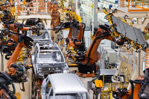 Industri otomotif China mulai meninggalkan strategi pertumbuhan agresif berbasis harga dan beralih ke persaingan teknologi kecerdasan buatan (AI). Transformasi ini diperkirakan akan menentukan peta persaingan otomotif global di masa depan.