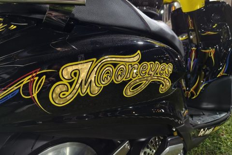 Ajang Yamaha Classy Modifest Bandung menghadirkan karya modifikasi unik bergaya Mooneyes yang sukses menyita perhatian juri dan pengunjung hingga meraih gelar juara. Apa yang membuat motor ini begitu istimewa?