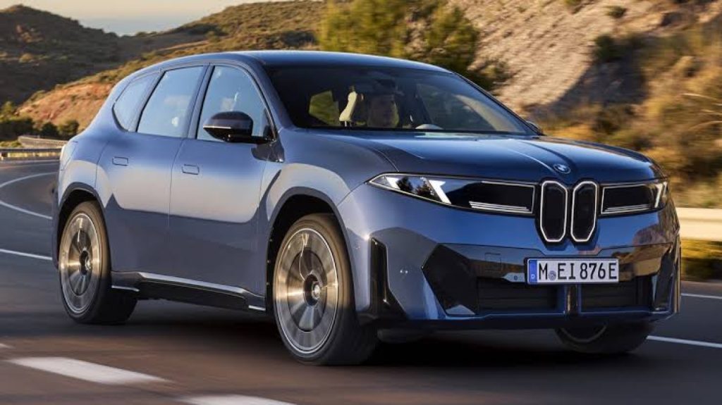 BMW iX3 hadir di GIIAS 2026 dengan teknologi SUV listrik premium. Simak spesifikasi, fitur unggulan, performa, hingga kisaran harga BMW iX3 di Indonesia.