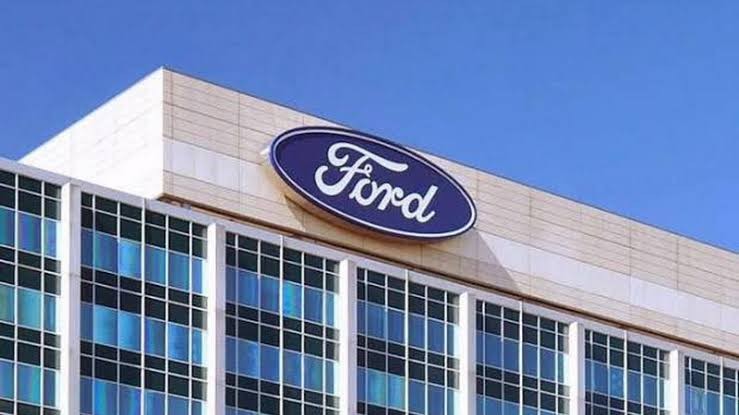 Ford memanfaatkan teknologi Artificial Intelligence (AI) untuk menghidupkan kembali Aurora 1964, mobil konsep legendaris yang hampir terlupakan. Simak bagaimana AI membantu melestarikan sejarah otomotif melalui rekonstruksi digital.
