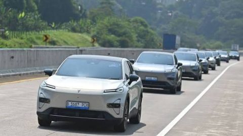 Tes jalan Changan Deepal S05 dari Jakarta ke Ciletuh membuktikan kemampuan SUV listrik ini menghadapi perjalanan jarak jauh. Simak performa, kenyamanan, efisiensi baterai, dan fitur unggulannya.
