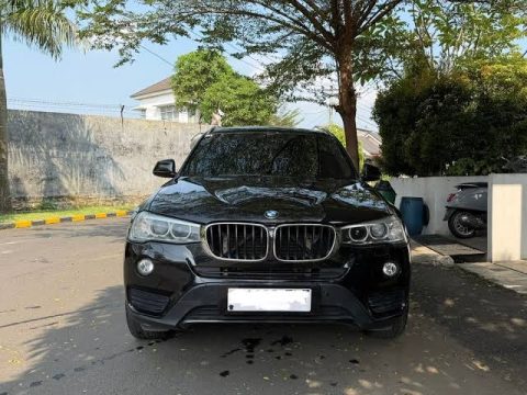 Bengkel spesialis mengungkap perbedaan BMW rakitan lokal dan impor. Simak perbedaan fitur, kualitas, perawatan, hingga tips memilih BMW bekas agar tidak salah beli.