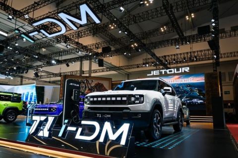 Jetour mencatat 1.038 SPK di GIIAS 2026. T2 i-DM dan T1 i-DM menjadi model terlaris dengan kontribusi sekitar 72 persen pemesanan.