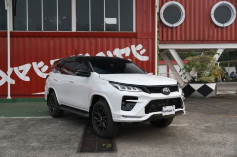 Segmen SUV ladder frame disebut merosot hampir 70 persen di tengah kenaikan harga diesel. Simak penyebab dan tantangan mobil diesel di Indonesia.