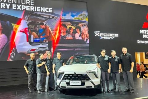 Mitsubishi Xforce HEV jadi sorotan GIIAS 2026. Simak harga, teknologi hybrid, fitur, produksi lokal, hingga strategi Mitsubishi menghadapi persaingan SUV hybrid.